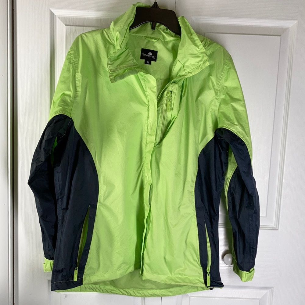 Weather Co. Woman’s lightweight jacket size M